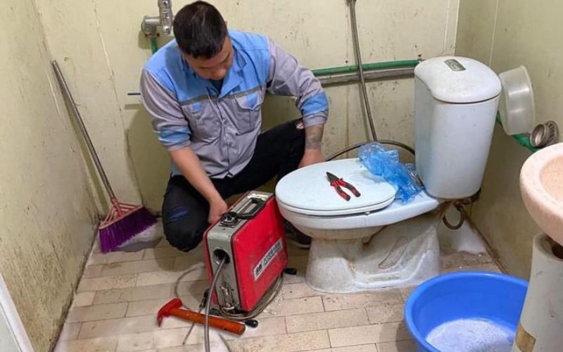 Toàn Cầu Envim – Đơn vị thông bồn cầu Long An chuyên nghiệp, uy tín