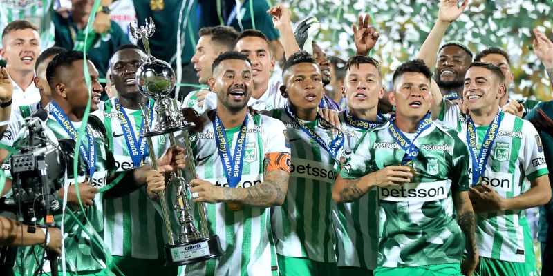 Nacional biểu tượng truyền thống