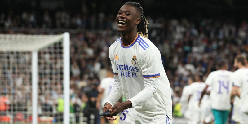 Đóng góp to lớn vào những trận cầu quan trọng