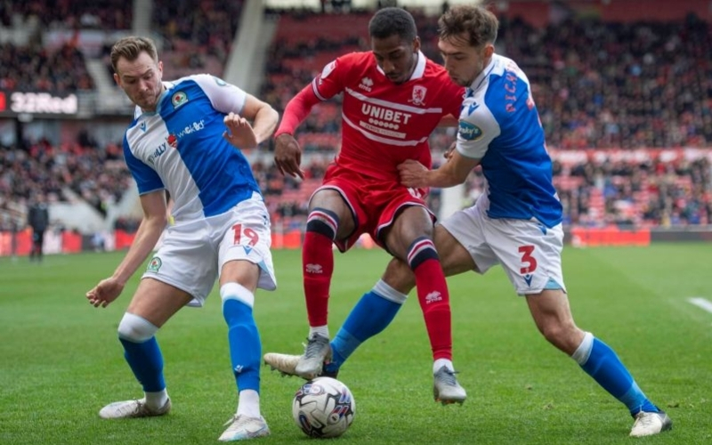 Phản ứng từ huấn luyện viên và cầu thủ